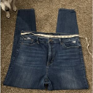 Gently Used Lucky Brand Stretchy Distressed Bridgette Jeans